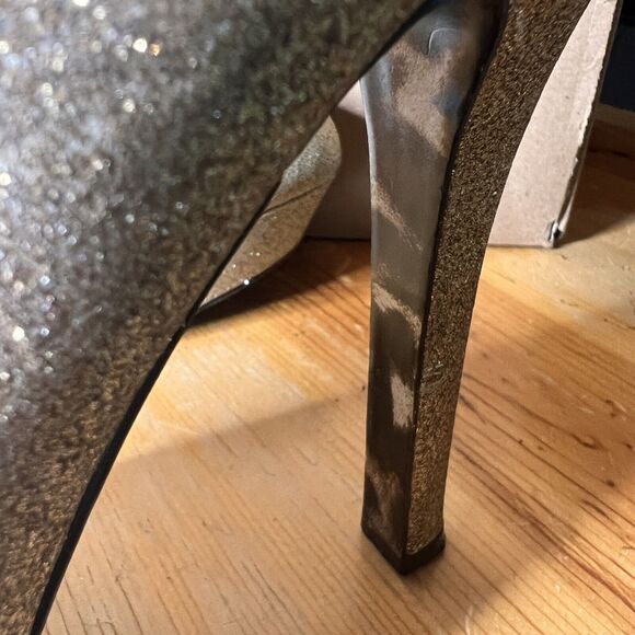 Betsey Johnson Pump Heels Shoe 10 M DISKKO Gold Glitter Leopard Platform Party - Picture 11 of 16